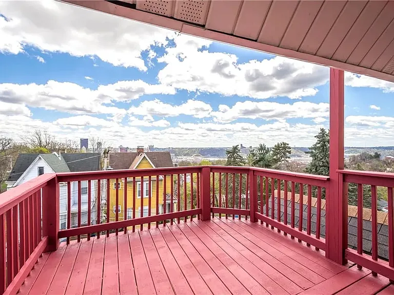 310 Marsonia St #1 — Photo 5