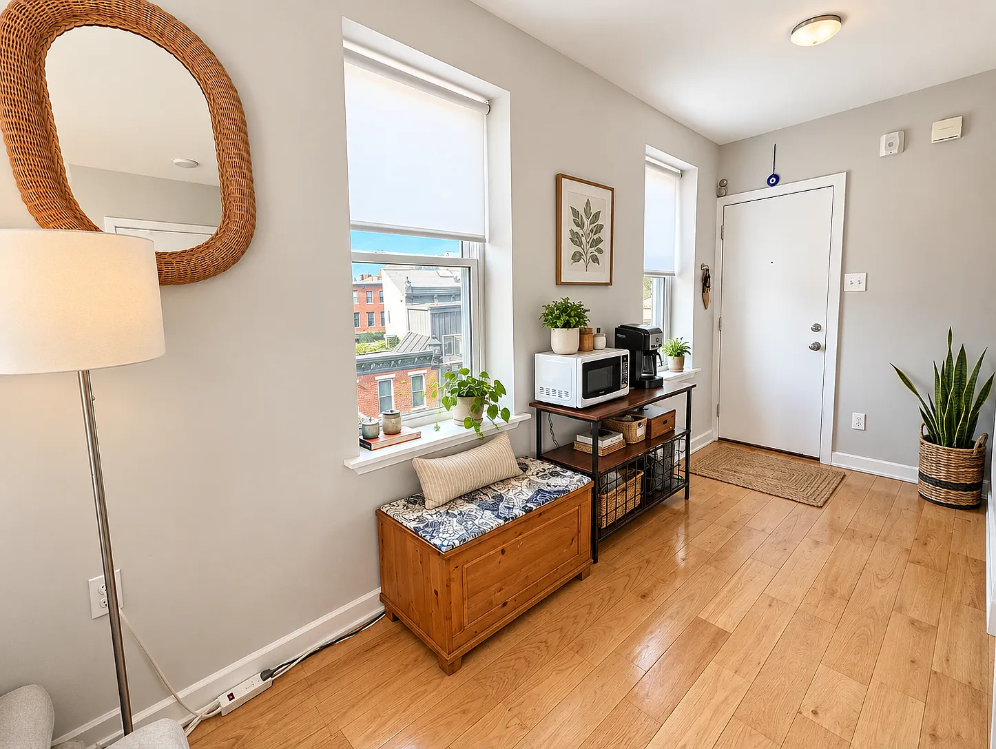 Studio, 500 sqft, $1,300 — Photo 3