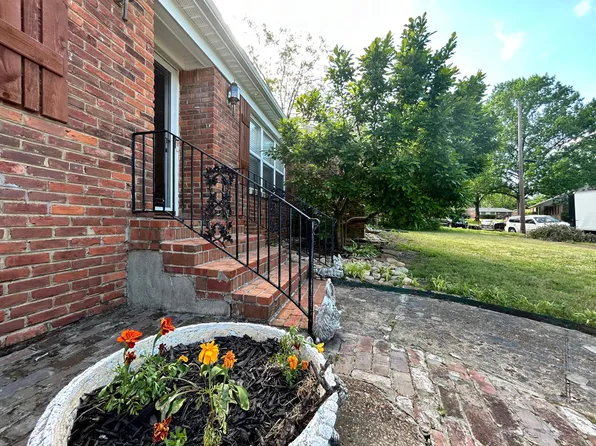 5579 Milford Rd, Memphis, TN 38120