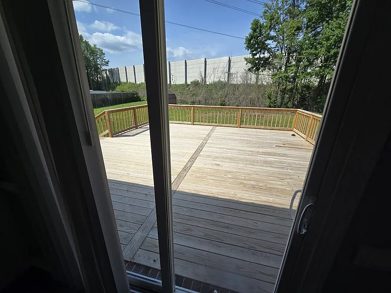 3253 Hancock Dr — Photo 5