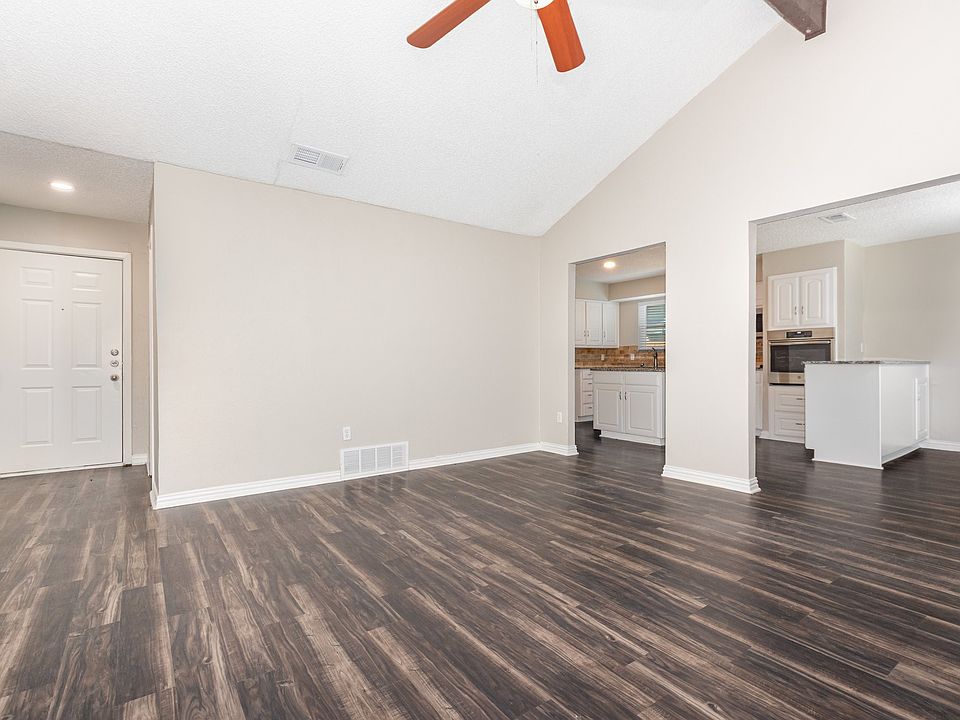 6908 Briardale Dr, North Richland Hills, TX 76182 | MLS #20968673