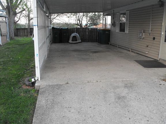 3rd image of 612 N Scott St