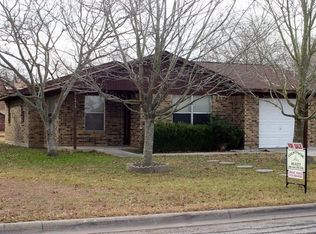 1314 Monte Vista Dr, Lockhart, TX 78644