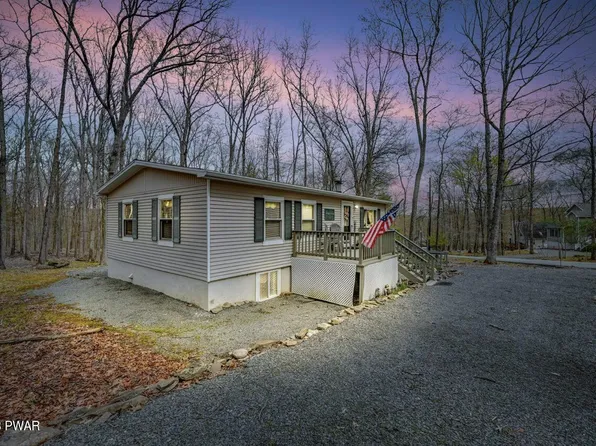 262 Upper Independence Dr, Lackawaxen, PA 18435