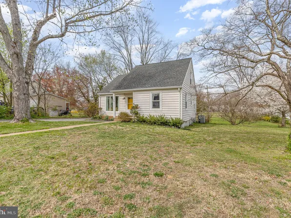 28 Jefferson St, Fredericksburg, VA 22405