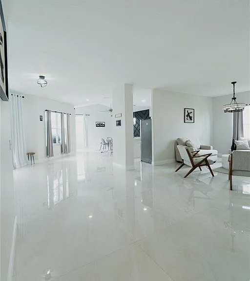 1014 Corvina Dr — Photo 4