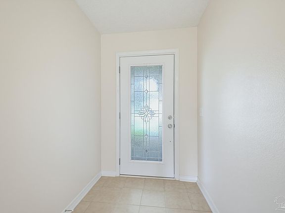 5th image of 4730 Spears St
