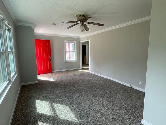 5th image of 1004 Swift Dr
