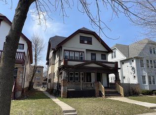 2409 N 49th St #2411, Milwaukee, WI 53210