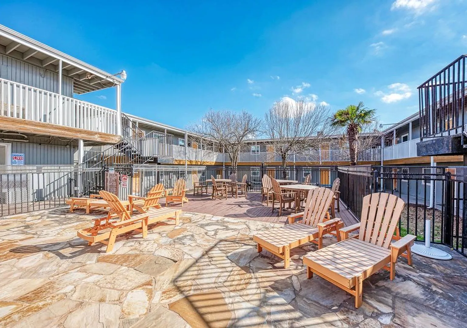 Great pricing for a 2 bedroom so close to Downtown and UT #106 — Photo 4