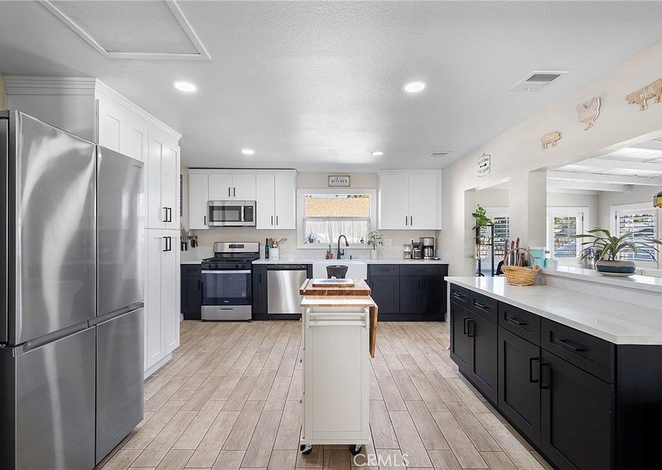1st image of 25157 Atwood Blvd