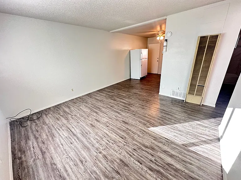 3211 Morris Street NE — Photo 3