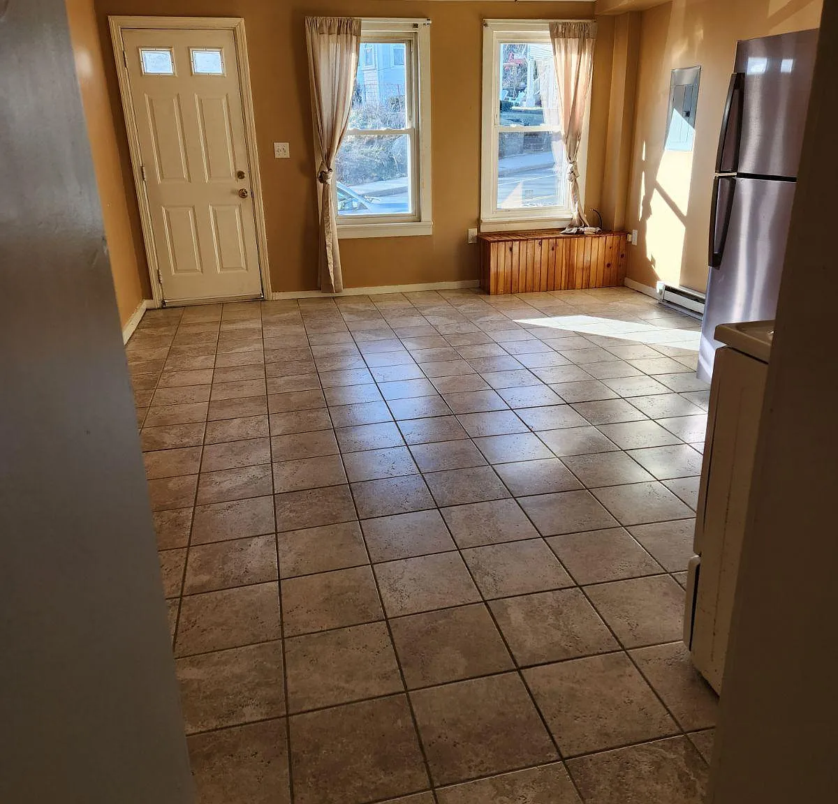 1 bed, 600 sqft, $1,750 — Photo 3