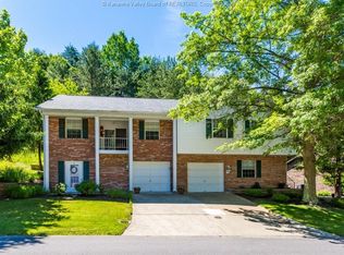 111 Woodbridge Dr, Charleston, WV