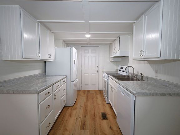 4th image of 327 North St
