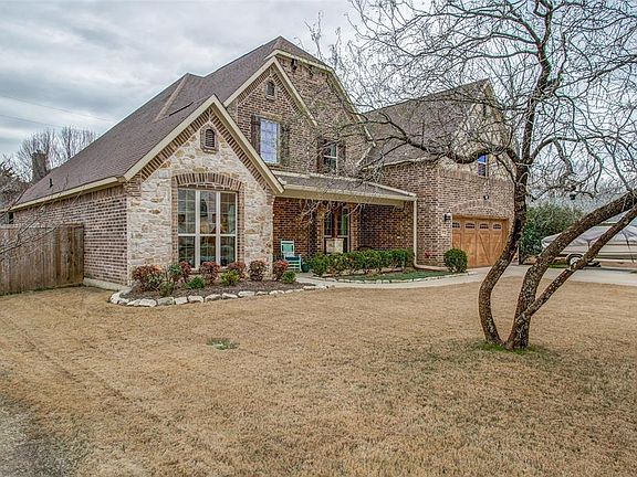 2nd image of 3403 Cottonwood Dr