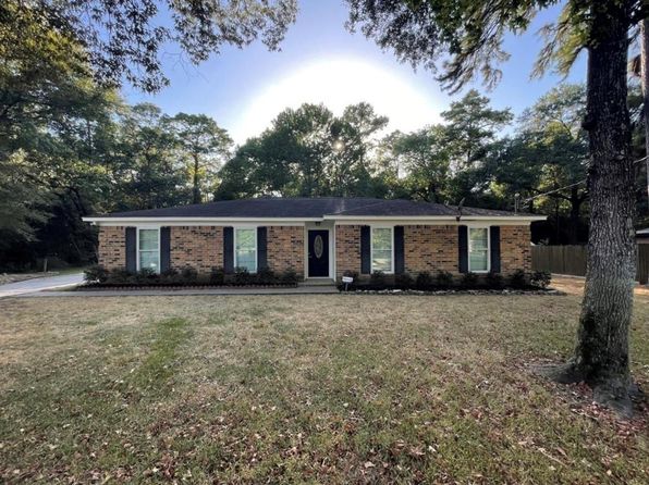 22176 Heatherwood Dr