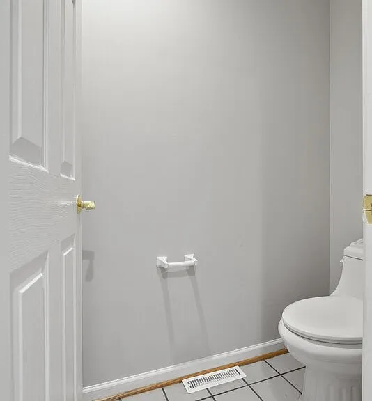 2258 N Tollgate Cir — Photo 17