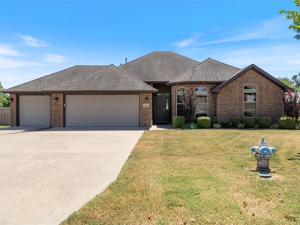 1st image of 216 Callie Ln
