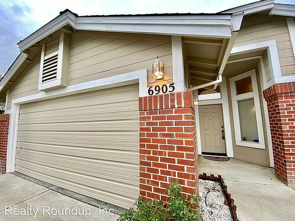 3rd image of 6905 Risata Way