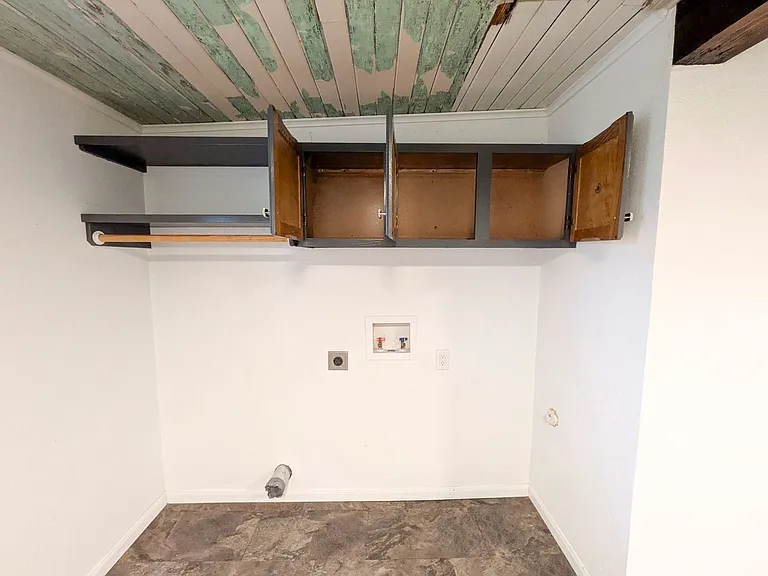 1965 Kingsley Dr — Photo 14