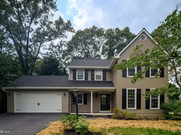 320 Redwood Grove Ct, Millersville, MD 21108