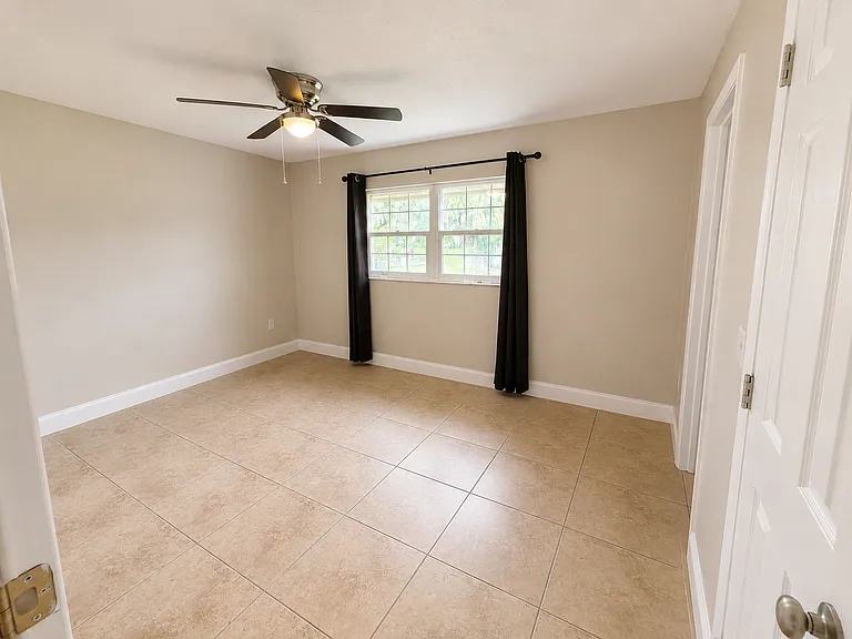 3105 Pellam Blvd — Photo 5
