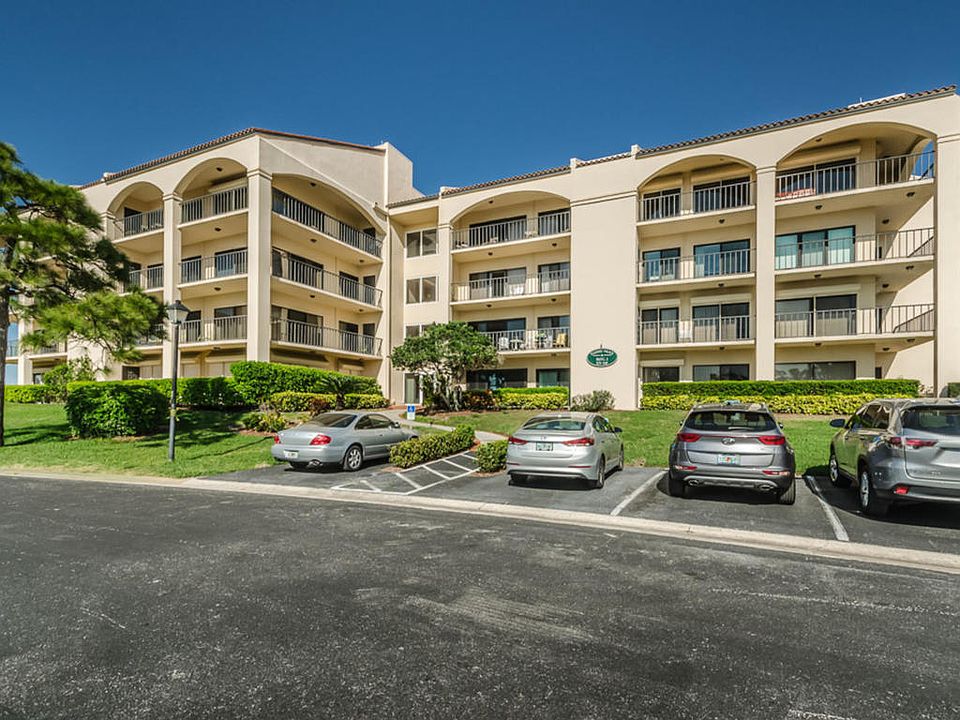 1st image of 206 Mariner Dr #206