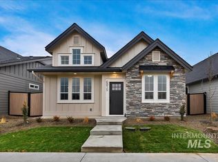 6815 W Los Flores Dr, Meridian, ID 83646