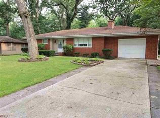 19307 Wedgewood Dr, South Bend, IN 46637