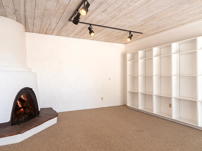 377 Calle Loma Norte — Photo 12