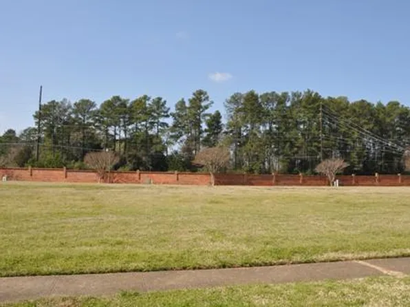 3 Spring Lake Way, Shreveport, LA 71106