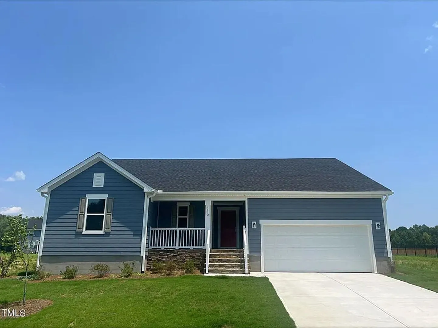Charming 3BR House in Willow Spring — Photo 1