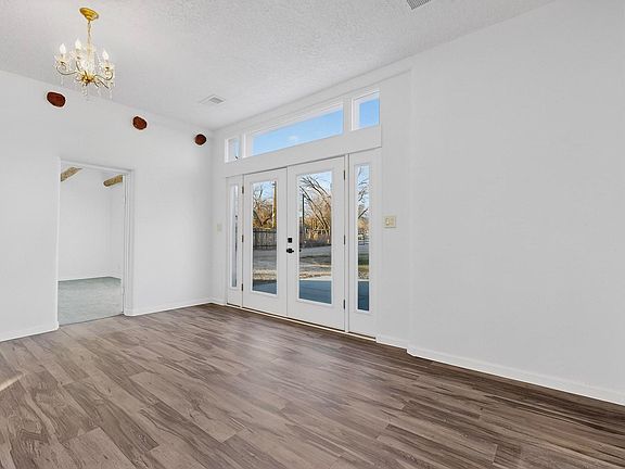 3rd image of 1022 Camino Del Bosque