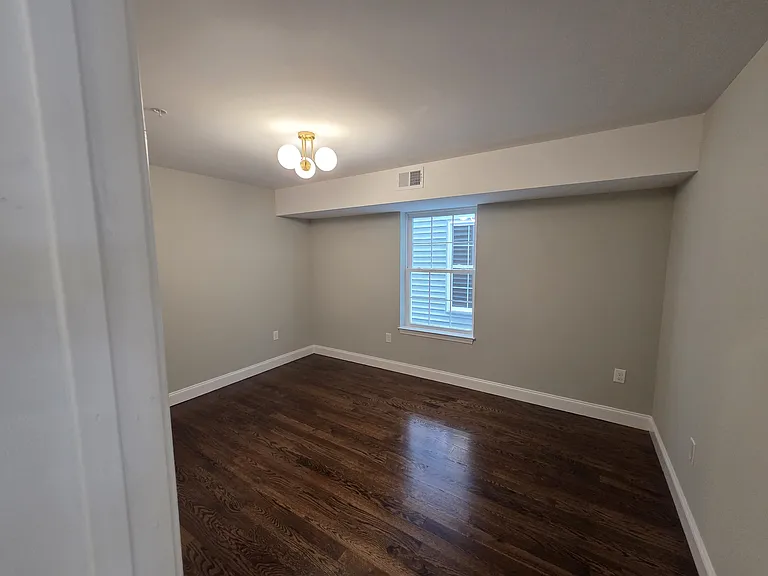 154 Oliver St #2 — Photo 11