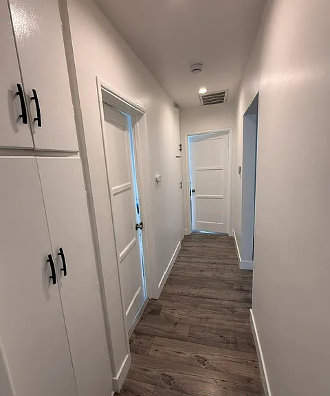 6323 Clybourn Ave — Photo 12