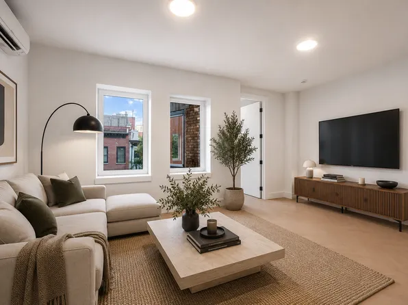 321 East 17th Street image 1 of 11