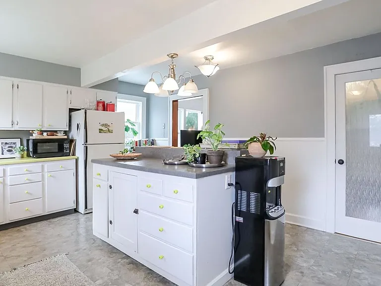 626 S Mitchell St — Photo 9