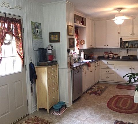 3rd image of 909 Persimmon Ave