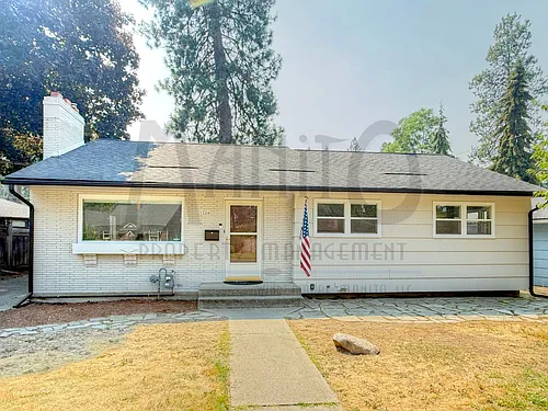 1324 E 43rd Ave Photo 1