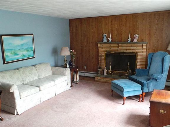 5th image of 100 Gillooly Dr