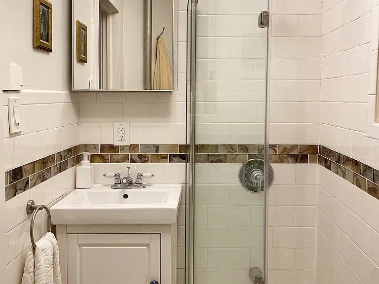 832 Classon Ave #2R — Photo 14