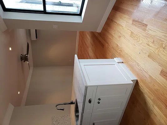 Rented by OGI Management | media 6