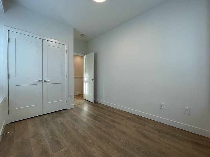 Richmond Townhouse for rent - 3 Bedrooms — photo 10