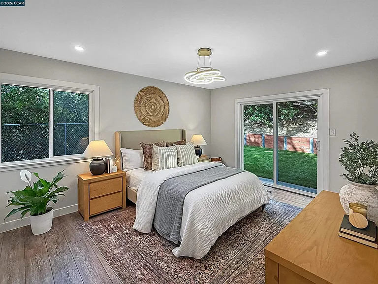 8 Cherry Hills Ct — Photo 14