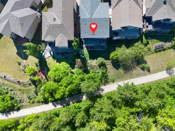 382 W Tuscany Ravine Rd NW, Calgary, AB T3L 3A9