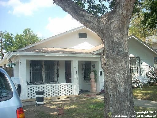 2nd image of 103 Mount Vernon Ct