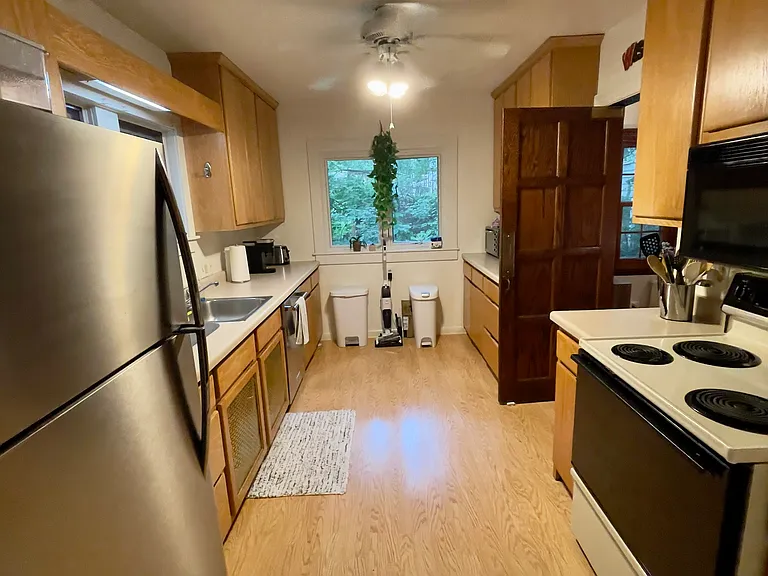 2226 Kendall Ave — Photo 19