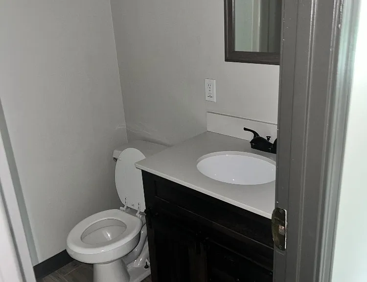 55 N Main St #12ARESIDENTIAL — Photo 2