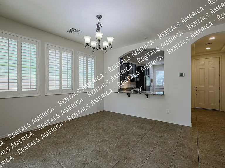 3457 E Mia Ln — Photo 3
